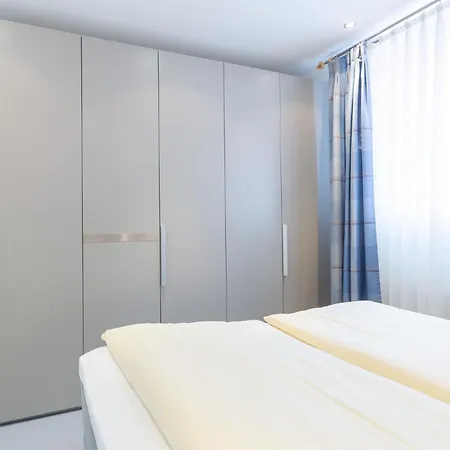 Wagenknecht, 09 Apartment